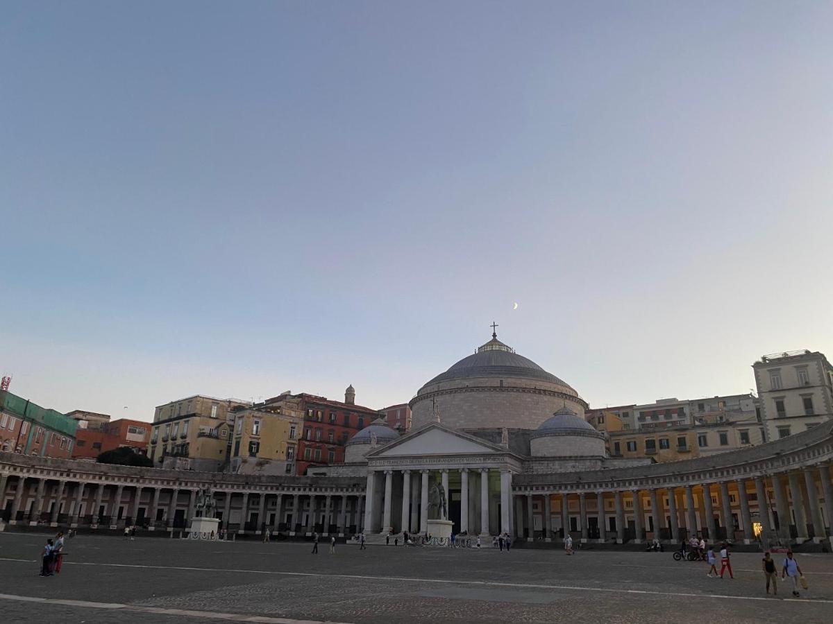 Appartamento Casa Tiare, The Heart Of Piazza Plebiscito Napoli Esterno foto