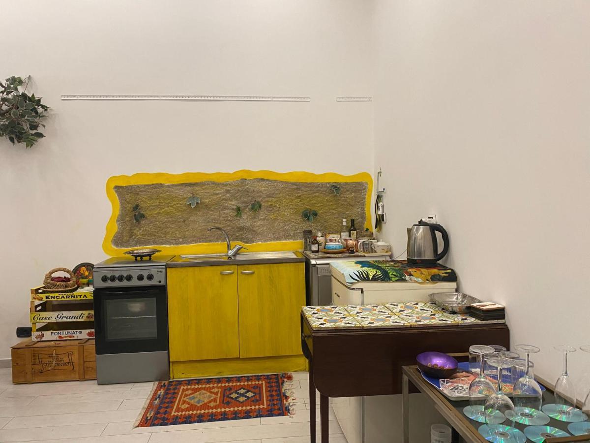 Appartamento Casa Tiare, The Heart Of Piazza Plebiscito Napoli Esterno foto